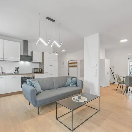 Appartamento Grosszuegiges Business - Self Check-in *